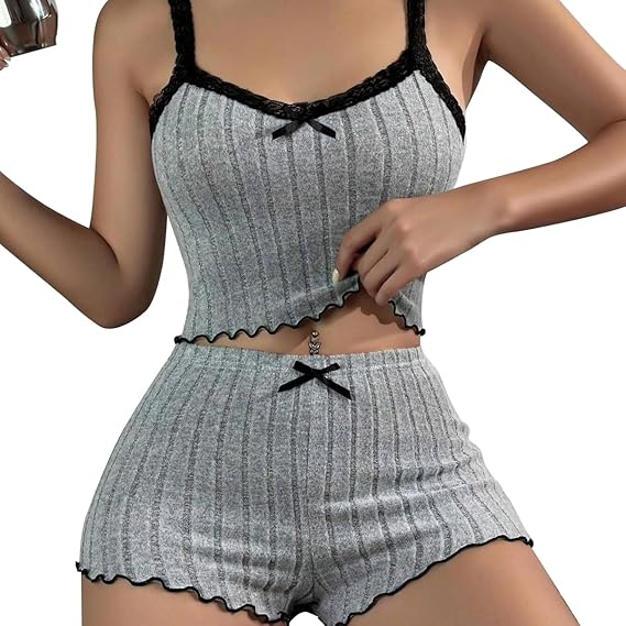 UNIQUEONE Cute Pajamas for Women Strawberry Print PJ Set Crop Cami Tops and Shorts Set 2 Piece Lounge Sets